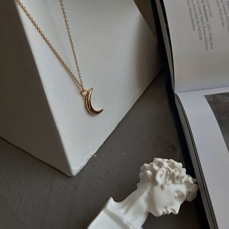 Artie Moon Necklace