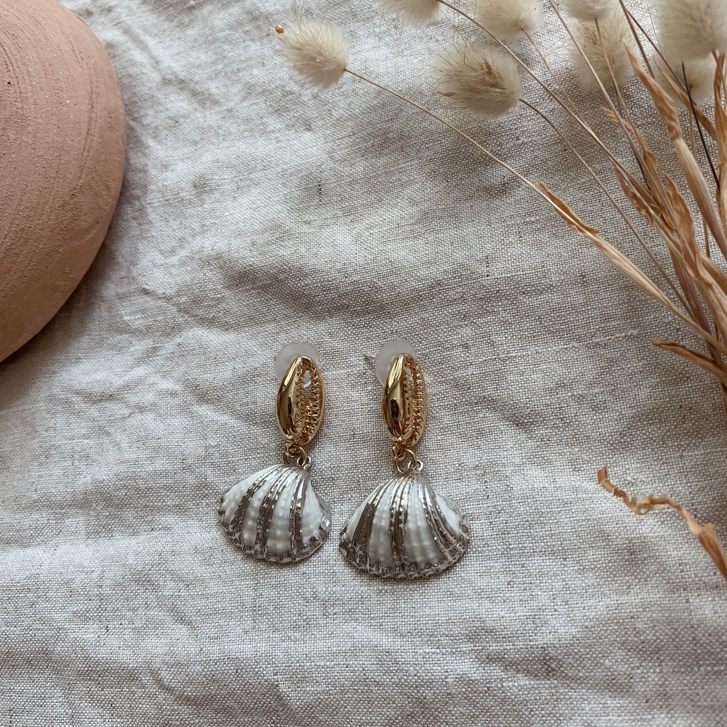 Nelly Shell Earrings