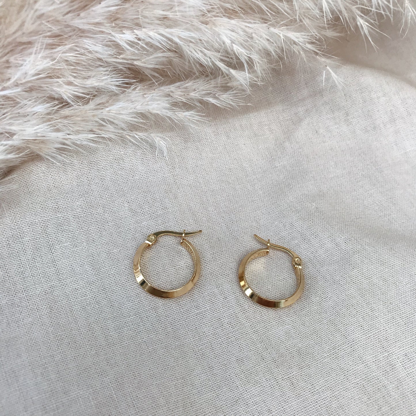 Tori Small Ridged Hoops