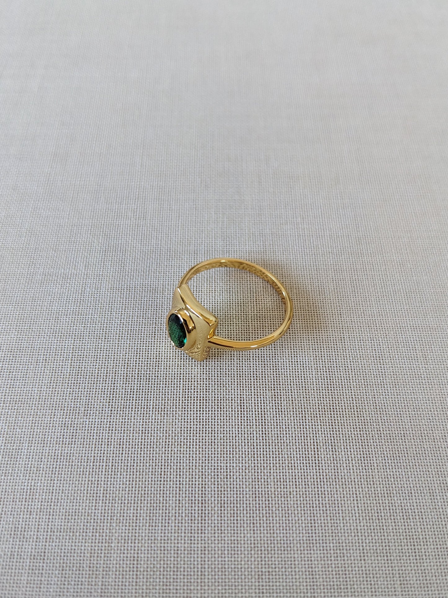 Raya Gemstone Luxe Ring