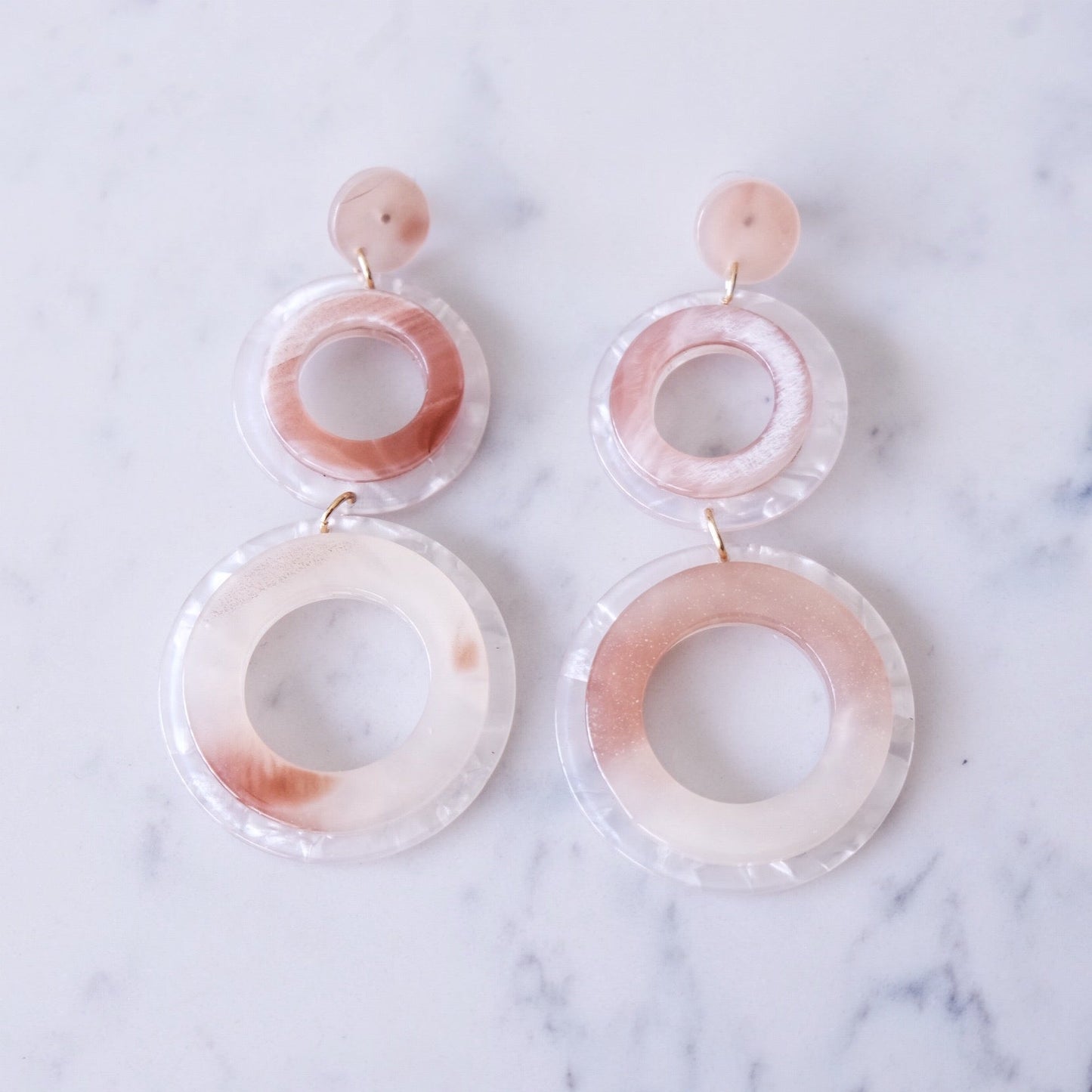 TEAGAN TIRO CIRCLE EARRINGS