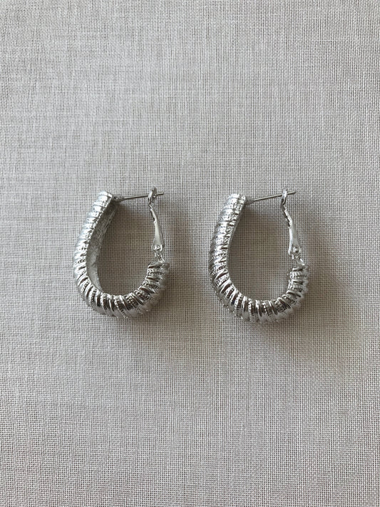 Alexandra Hoop Earrings￼