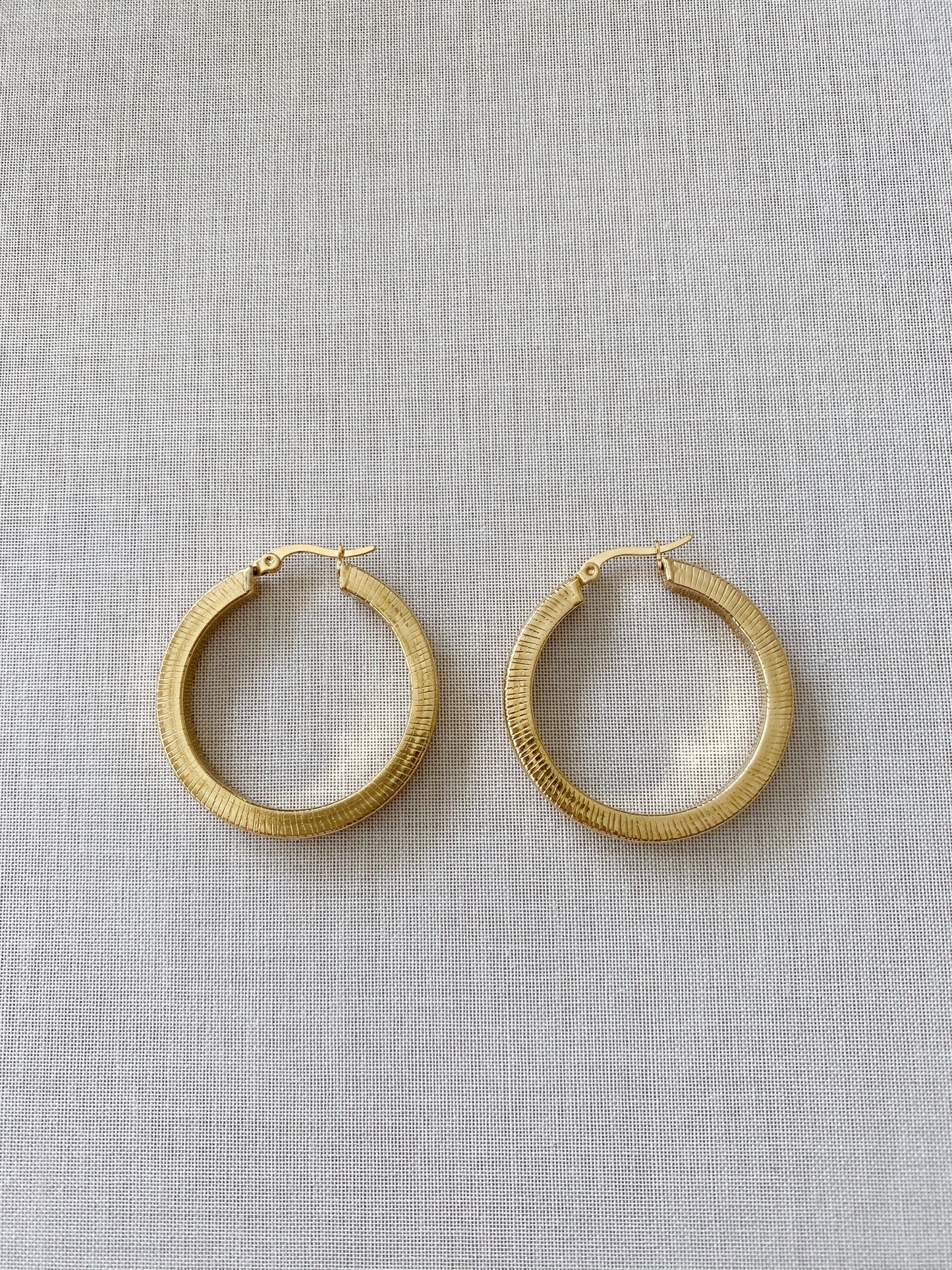 Lia Textured Hoops