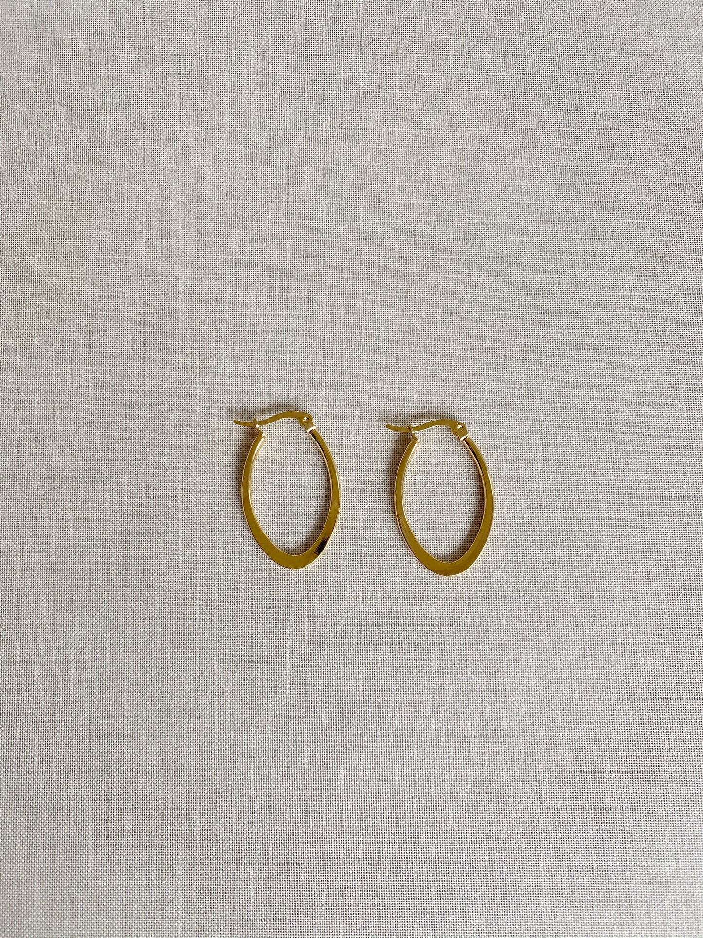 Sara Flat Hoops